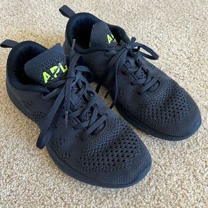APL techloom Pro Sneakers Navy Blue Shoes Size 7.5